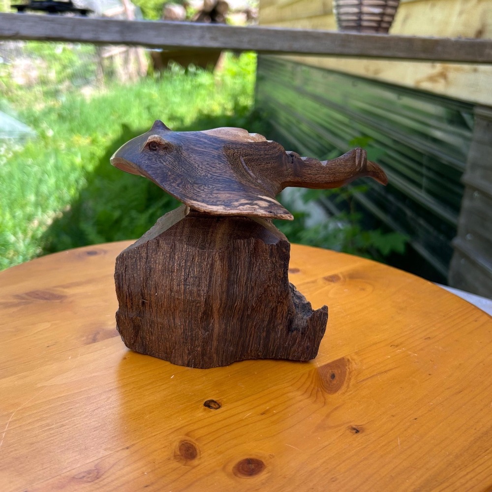 Vintage Ironwood Stingray Sculpture Brown Hand Carved‎ Marine Life Art Figurine